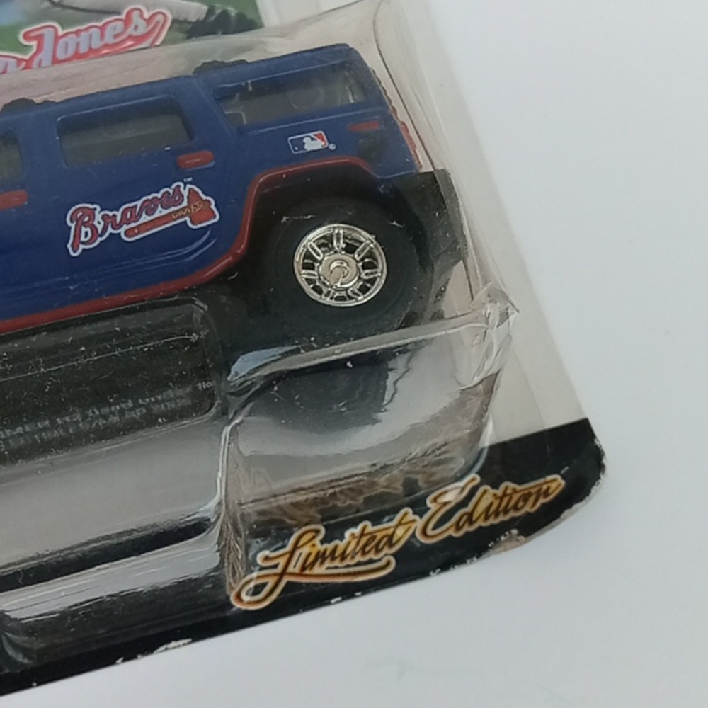 Vintage Fleer Collectibles Hummer H2 With Trading Card - Picture 6 of 16